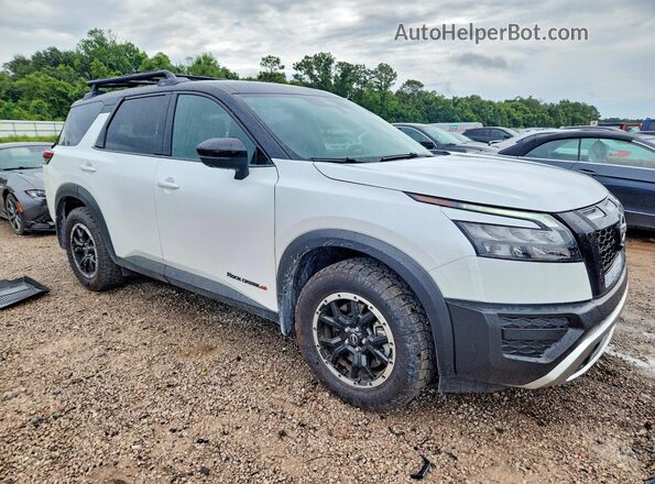5N1DR3BD0SC216078 2025 NISSAN PATHFINDER White Przód prawy