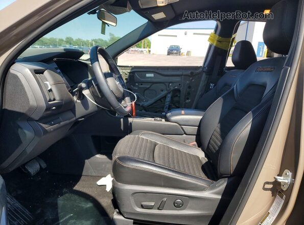 5N1DR3BD9RC294515 2024 NISSAN PATHFINDER Tan Front interior view