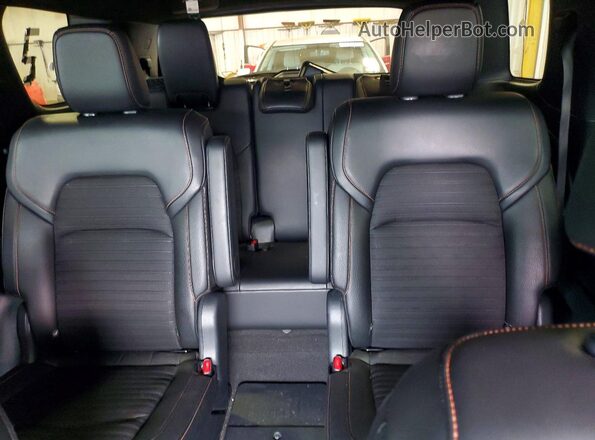 5N1DR3BDXPC225152 2023 NISSAN PATHFINDER Red Հետևի նստատեղերի տեսք