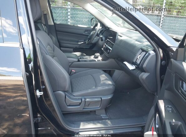 5N1DR3BE4TC256674 2026 NISSAN PATHFINDER Black Front interior view