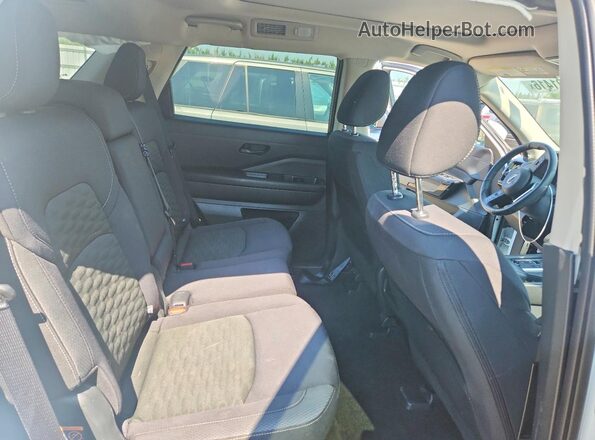 5N1DR3BEXRC274010 2024 NISSAN PATHFINDER Белый Вид задней части салона