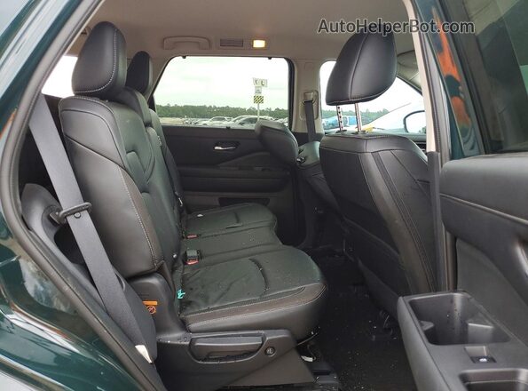 5N1DR3CA4PC210859 2023 NISSAN PATHFINDER Зеленый Вид задней части салона