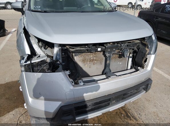 5N1DR3CA6SC226828 2025 NISSAN PATHFINDER Silver Widok z przodu