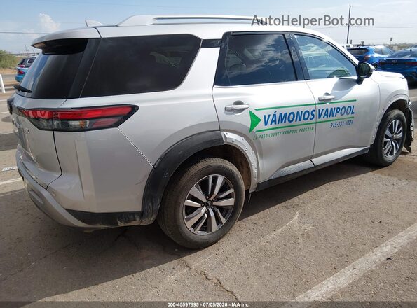 5N1DR3CA6SC226828 2025 NISSAN PATHFINDER Silver Tył prawy