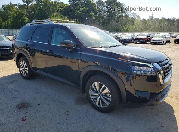 5N1DR3CAXSC298034 2025 NISSAN PATHFINDER Черный Передняя правая четверть