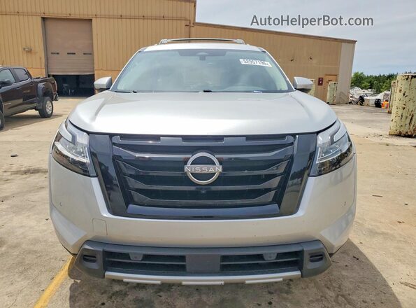 5N1DR3CB8RC219110 2024 NISSAN PATHFINDER Silver Vista frontal
