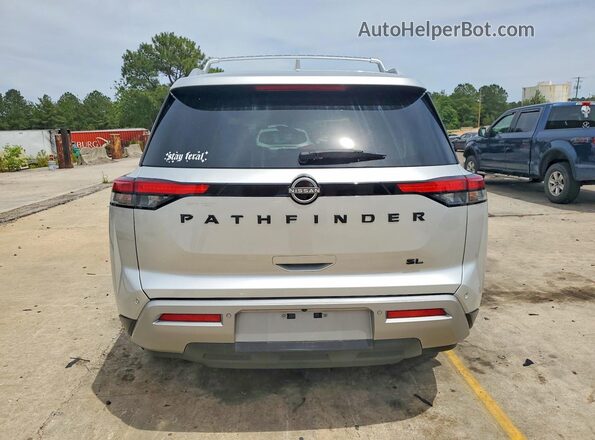 5N1DR3CB8RC219110 2024 NISSAN PATHFINDER Silver Vista trasera