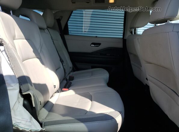 5N1DR3CC2PC236247 2023 NISSAN PATHFINDER Green უკანა სალონის ხედი
