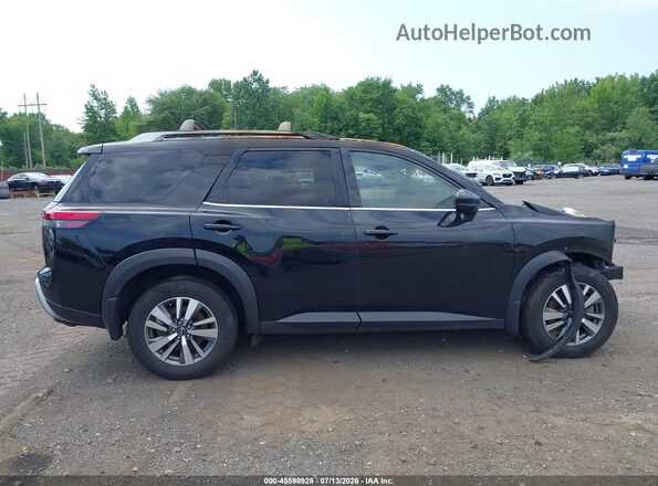 5N1DR3CC2SC222874 2025 NISSAN PATHFINDER Black Вид задньої частини салону