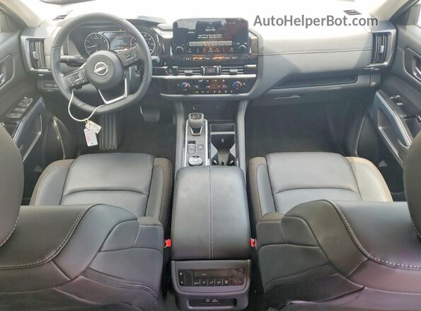 5N1DR3CC9SC317206 2025 NISSAN PATHFINDER White Vista del salpicadero