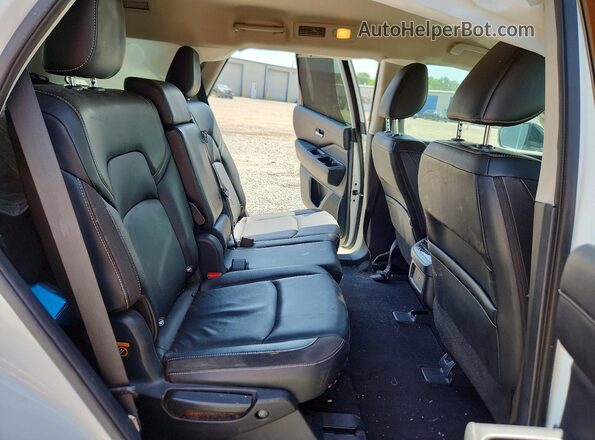 5N1DR3CCXPC230955 2023 NISSAN PATHFINDER Белый Вид задних сидений