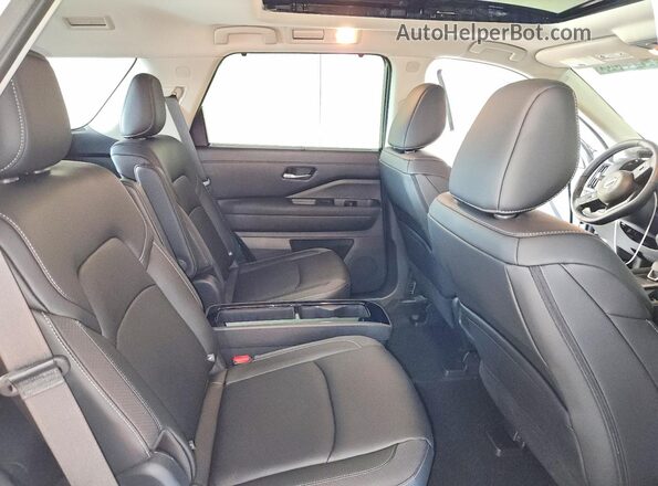 5N1DR3CD2SC255950 2025 NISSAN PATHFINDER White Widok wnętrza z tyłu