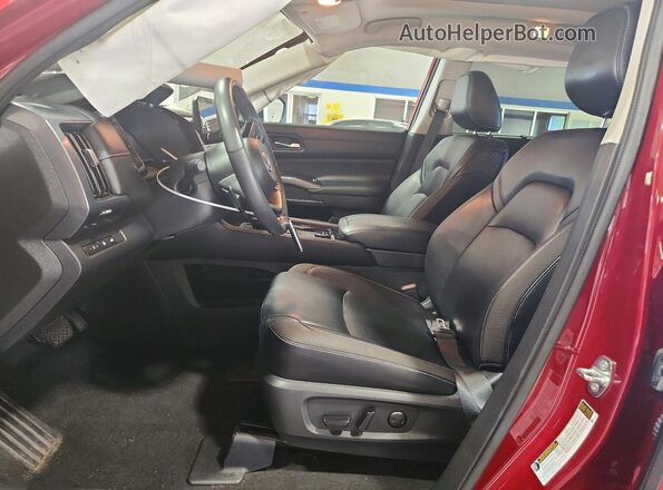 5N1DR3CD3PC208871 2023 NISSAN PATHFINDER Red წინა სალონის ხედი