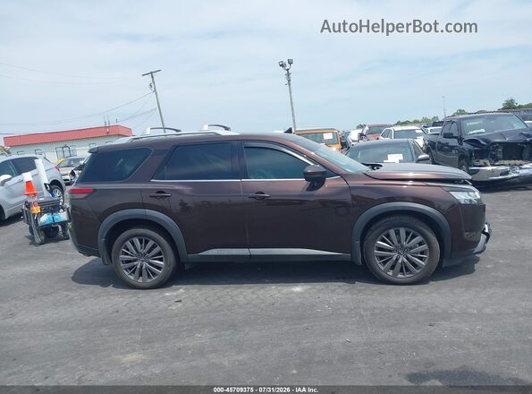 5N1DR3CD7NC200091 2022 NISSAN PATHFINDER Burgundy Vista interior trasera