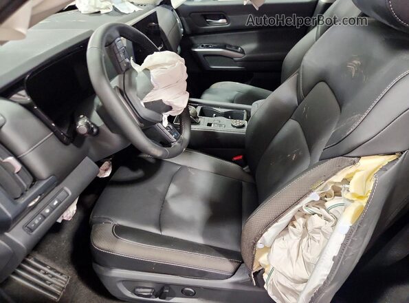 5N1DR3CE3TC245096 2026 NISSAN PATHFINDER Black Вид салону спереду