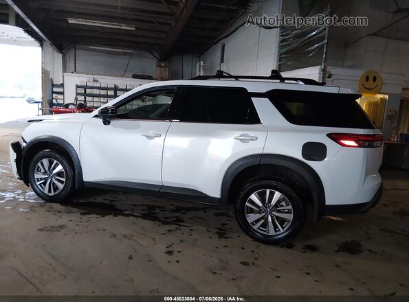 5N1DR3CE8TC218380 2026 NISSAN PATHFINDER Белый Вид задней части салона