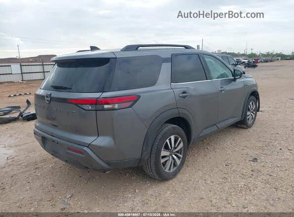 5N1DR3CS5TC225793 2026 NISSAN PATHFINDER Серый Задняя правая четверть