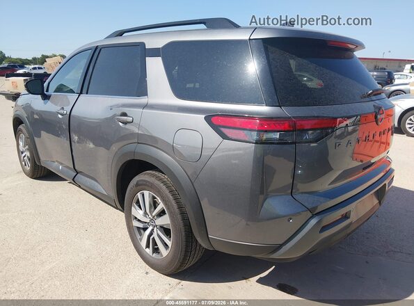 5N1DR3CS7TC260383 2026 NISSAN PATHFINDER Серый Задняя левая четверть