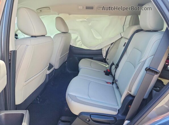 5N1DR3CS9TC203022 2026 NISSAN PATHFINDER Gray უკანა სავარძლების ხედი