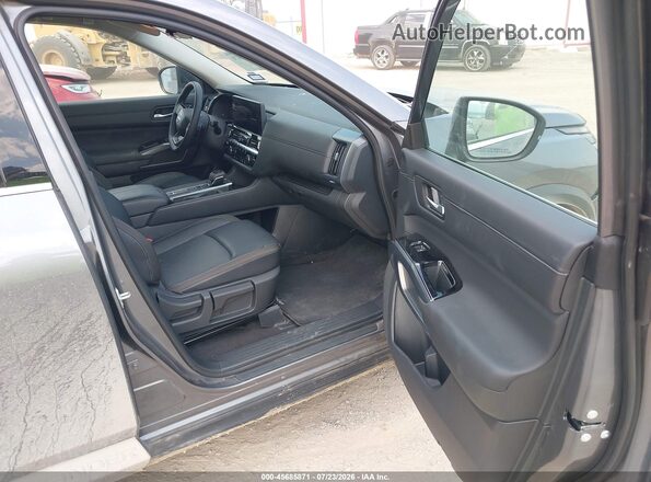 5N1DR3CSXTC244484 2026 NISSAN PATHFINDER Gray Front interior view