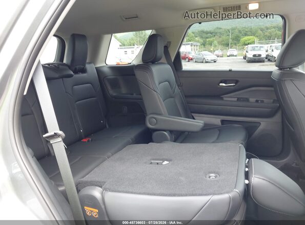 5N1DR3CT2TC222083 2026 NISSAN PATHFINDER Gray Vista de la etiqueta del VIN
