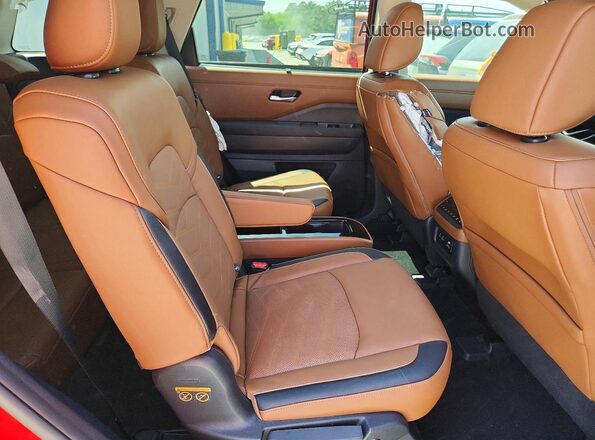 5N1DR3DH4SC267812 2025 NISSAN PATHFINDER Red Вид задньої частини салону