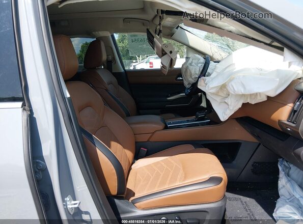5N1DR3DH7SC269232 2025 NISSAN PATHFINDER Gray Vista interior delantera