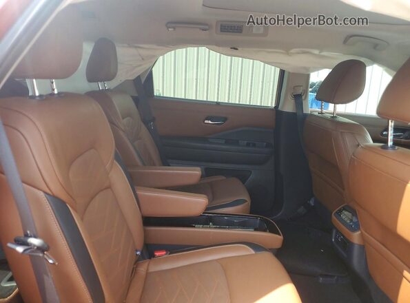 5N1DR3DH8PC265732 2023 NISSAN PATHFINDER Maroon Вид задньої частини салону
