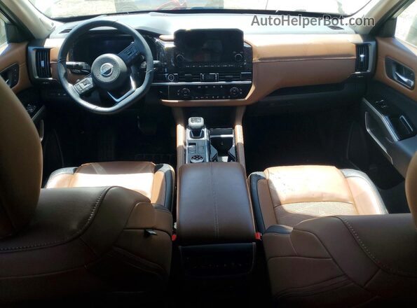 5N1DR3DJ1RC297881 2024 NISSAN PATHFINDER Серебряный Вид панели приборов