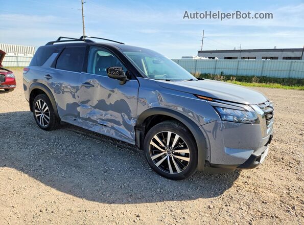 5N1DR3DJ4SC264072 2025 NISSAN PATHFINDER Gray Delantero derecho