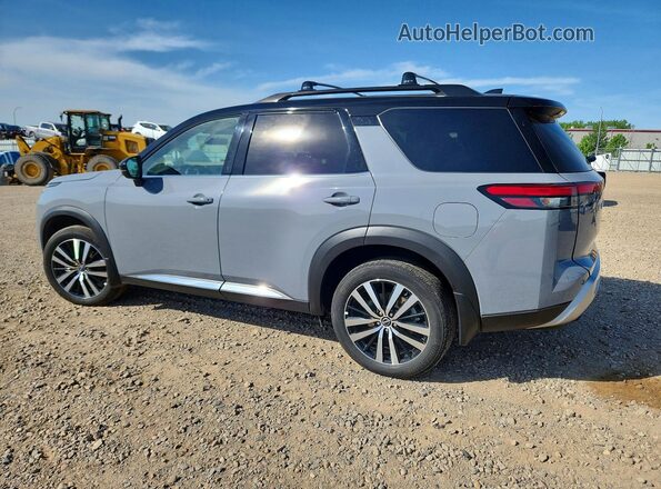 5N1DR3DJ4SC264072 2025 NISSAN PATHFINDER Gray Trasero izquierdo