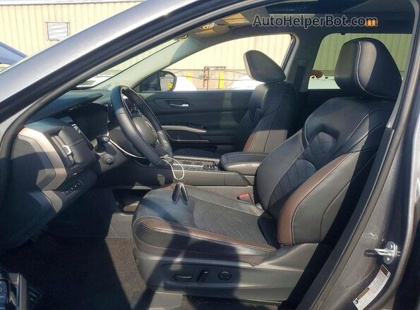 5N1DR3DK6RC244487 2024 NISSAN PATHFINDER Угольный Вид салона спереди