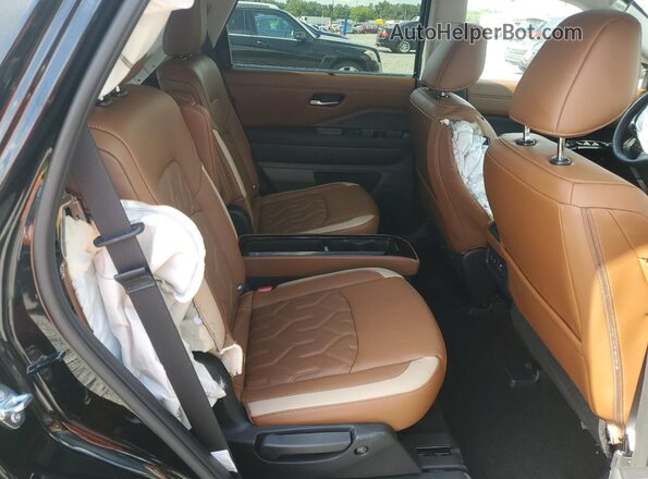 5N1DR3DV2TC223928 2026 NISSAN PATHFINDER Black Вид задньої частини салону