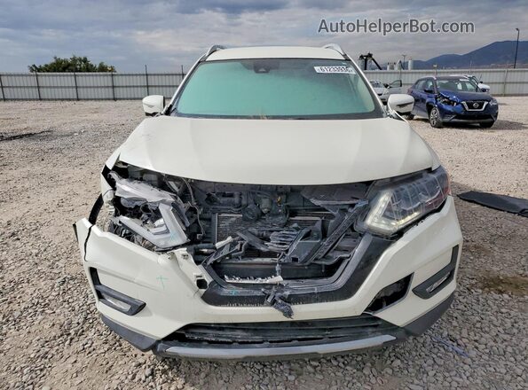 5N1ET2MV2HC786677 2017 NISSAN ROGUE Белый Вид спереди