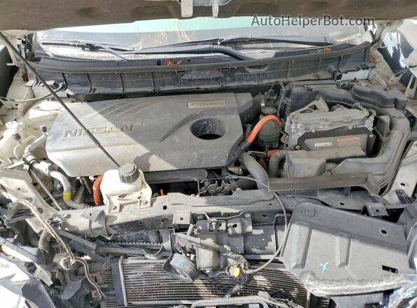 5N1ET2MV2HC786677 2017 NISSAN ROGUE Белый Вид задней части салона