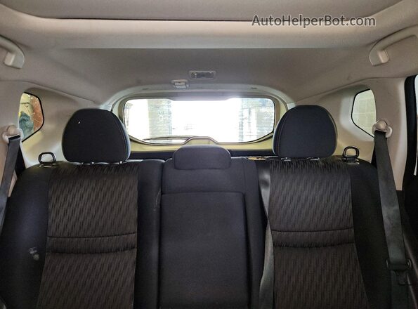 5N1ET2MV3HC803065 2017 NISSAN ROGUE White Rear seats view