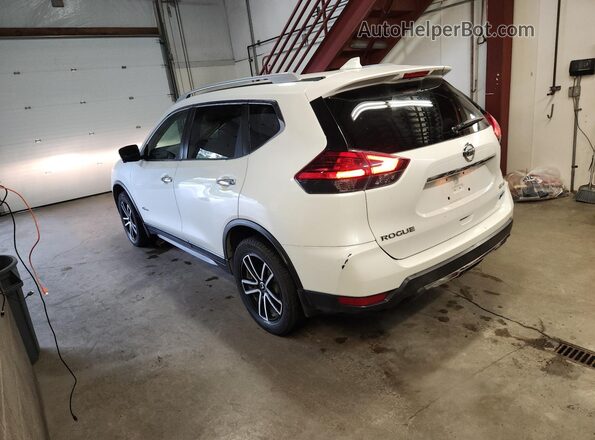 5N1ET2MV3HC803065 2017 NISSAN ROGUE White 