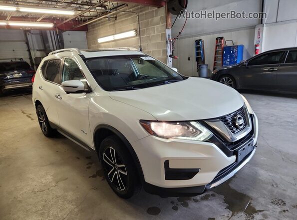 5N1ET2MV3HC803065 2017 NISSAN ROGUE White 