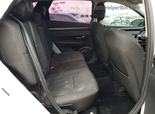 5NMJA3AE1NH003493 2022 HYUNDAI TUCSON White Հետևի նստատեղերի տեսք