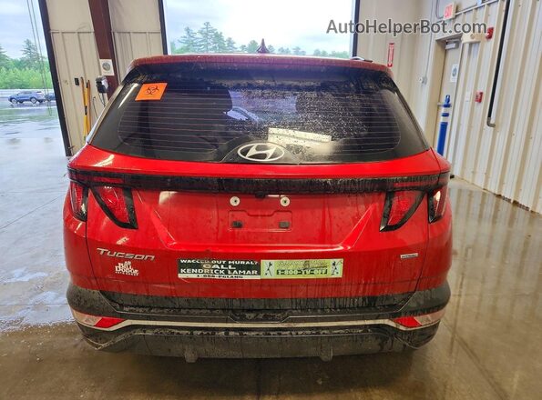 5NMJACAE4NH056916 2022 HYUNDAI TUCSON Red Հետևի տեսք