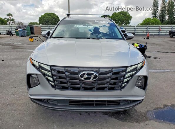 5NMJB3AE4PH243623 2023 HYUNDAI TUCSON Silver Вид спереду