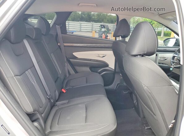 5NMJB3AE4PH243623 2023 HYUNDAI TUCSON Silver Вид задньої частини салону