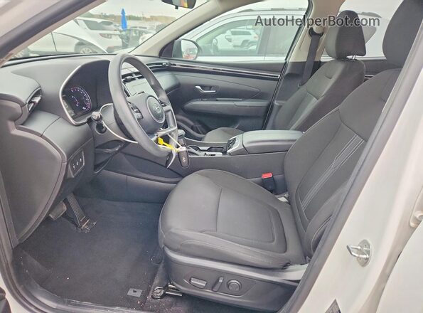 5NMJB3AE7PH233202 2023 HYUNDAI TUCSON White Vista interior delantera