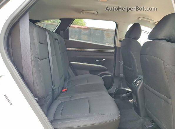 5NMJB3AEXNH105890 2022 HYUNDAI TUCSON White უკანა სავარძლების ხედი