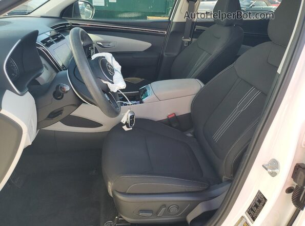5NMJB3DE3RH302935 2024 HYUNDAI TUCSON White Front interior view