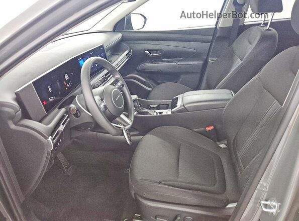 5NMJB3DE3TH667428 2026 HYUNDAI TUCSON Gray Front interior view