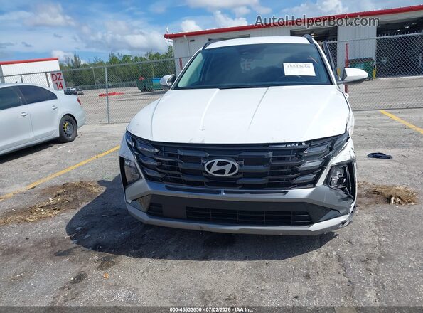 5NMJB3DE4TH663307 2026 HYUNDAI TUCSON White Widok wnętrza z tyłu