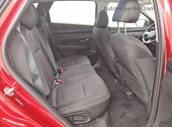 5NMJB3DEXTH643837 2026 HYUNDAI TUCSON Red Widok wnętrza z tyłu