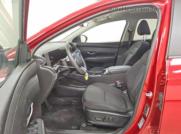 5NMJB3DEXTH643837 2026 HYUNDAI TUCSON Red Widok wnętrza z przodu