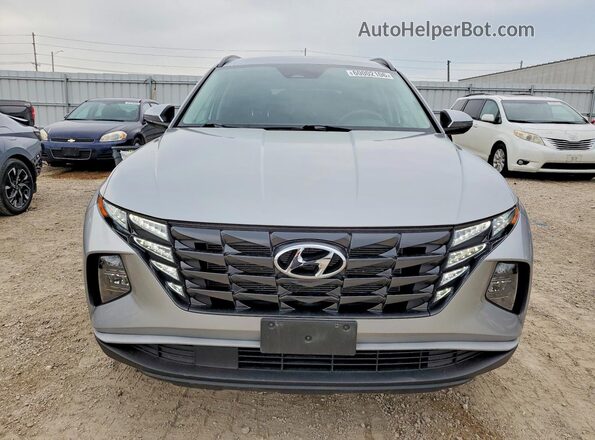5NMJBCAE3NH082548 2022 HYUNDAI TUCSON Silver Widok z przodu